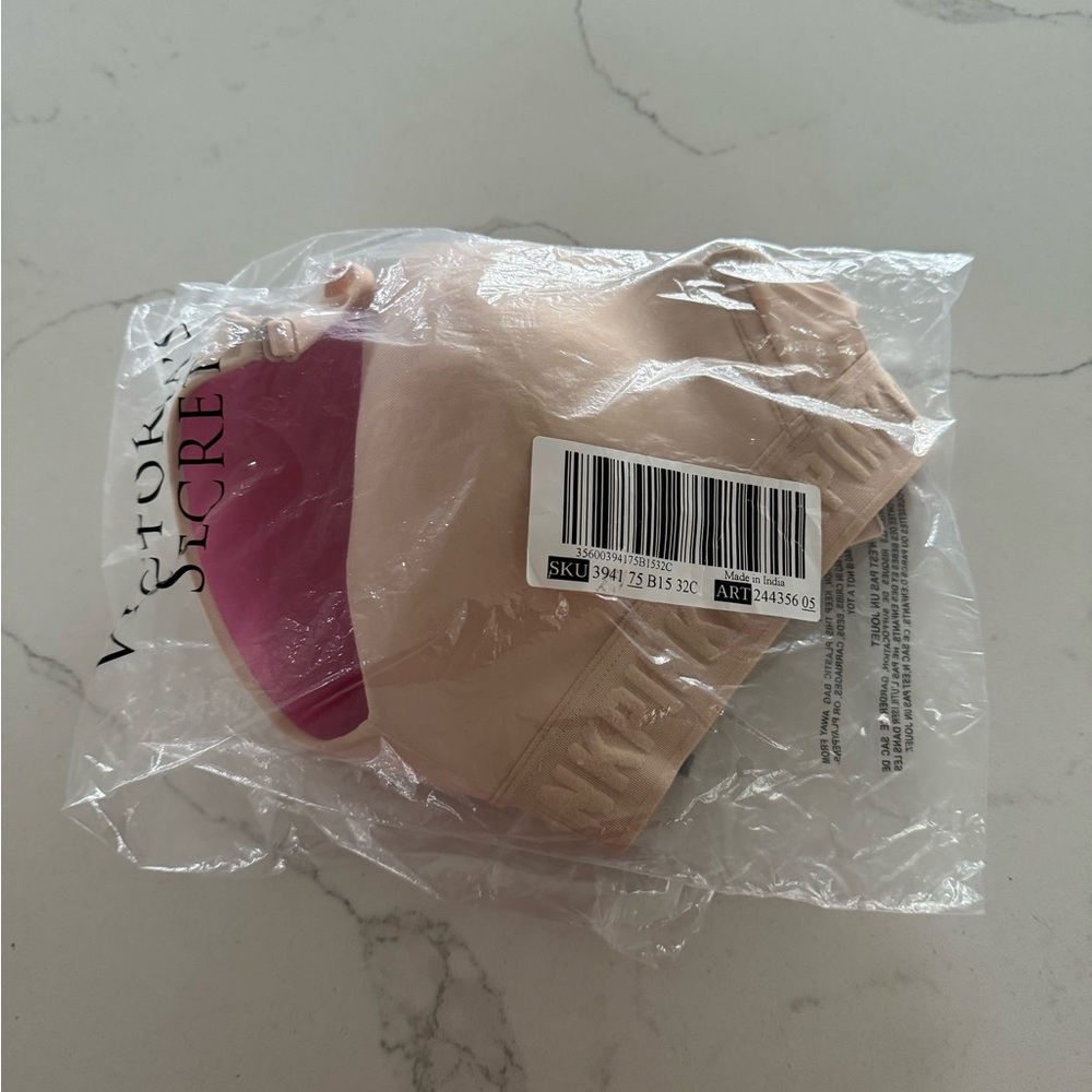 Brand new Victoria Secrets Bra